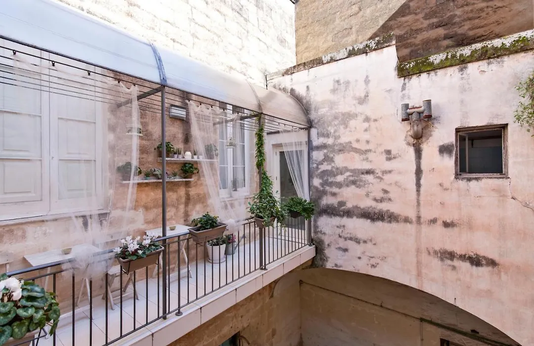 Casa Di Lo Suites-1