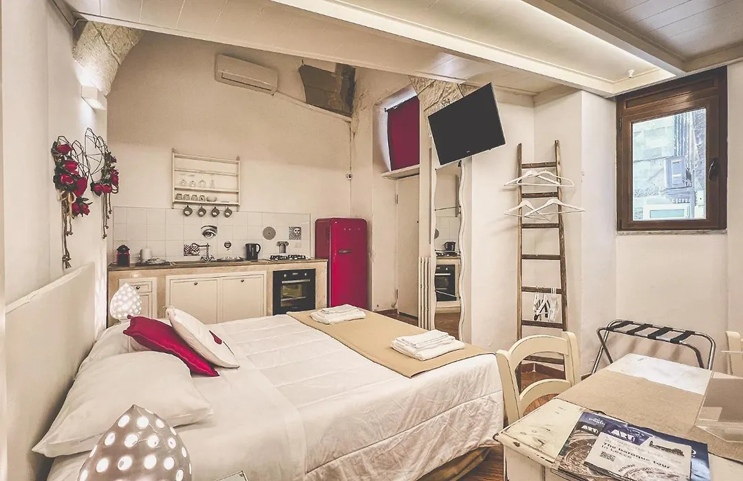 Cadelli Luxury Suite & Apartments-1