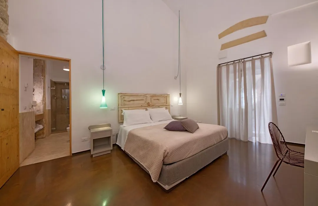 B&B Palazzo Persone Dimora Storica-1